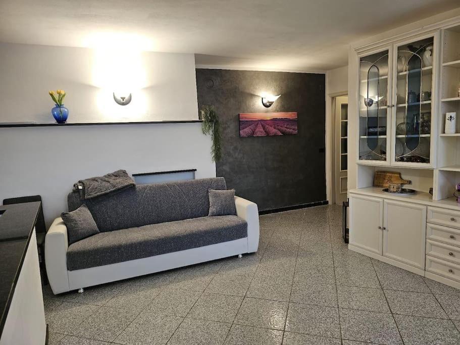 La Casa Della Lavanda Borgo Adorno Exteriér fotografie